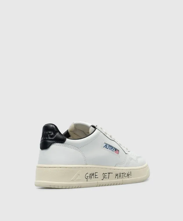 AUTRY Medalist white leather sneakers with an inscription print