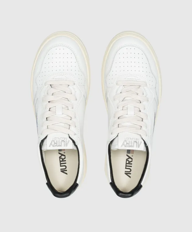 AUTRY Medalist white leather sneakers with an inscription print