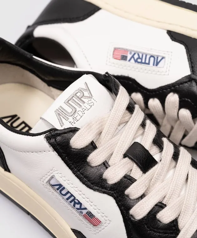 AUTRY White leather Medalist sneakers with logo patch