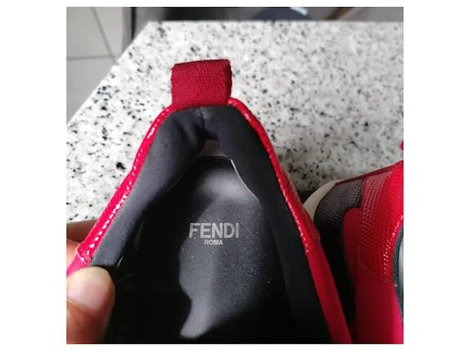 Fendi Zapatillas Roja 