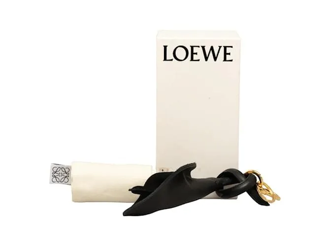 Llavero de cuero Loewe negro en muy buen estado 