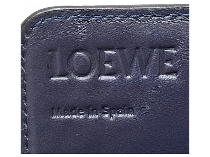 Loewe -- Azul marino 