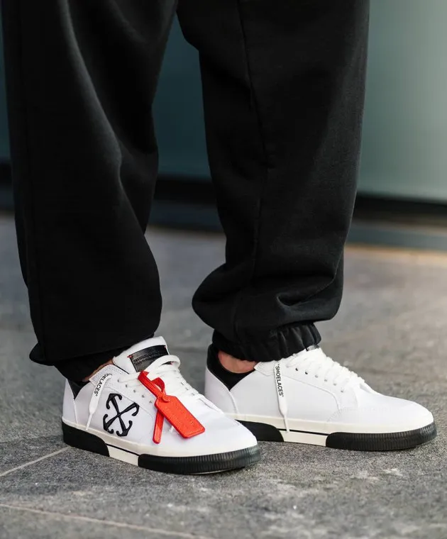 Off-White White sneakers with Arrow logo embroidery