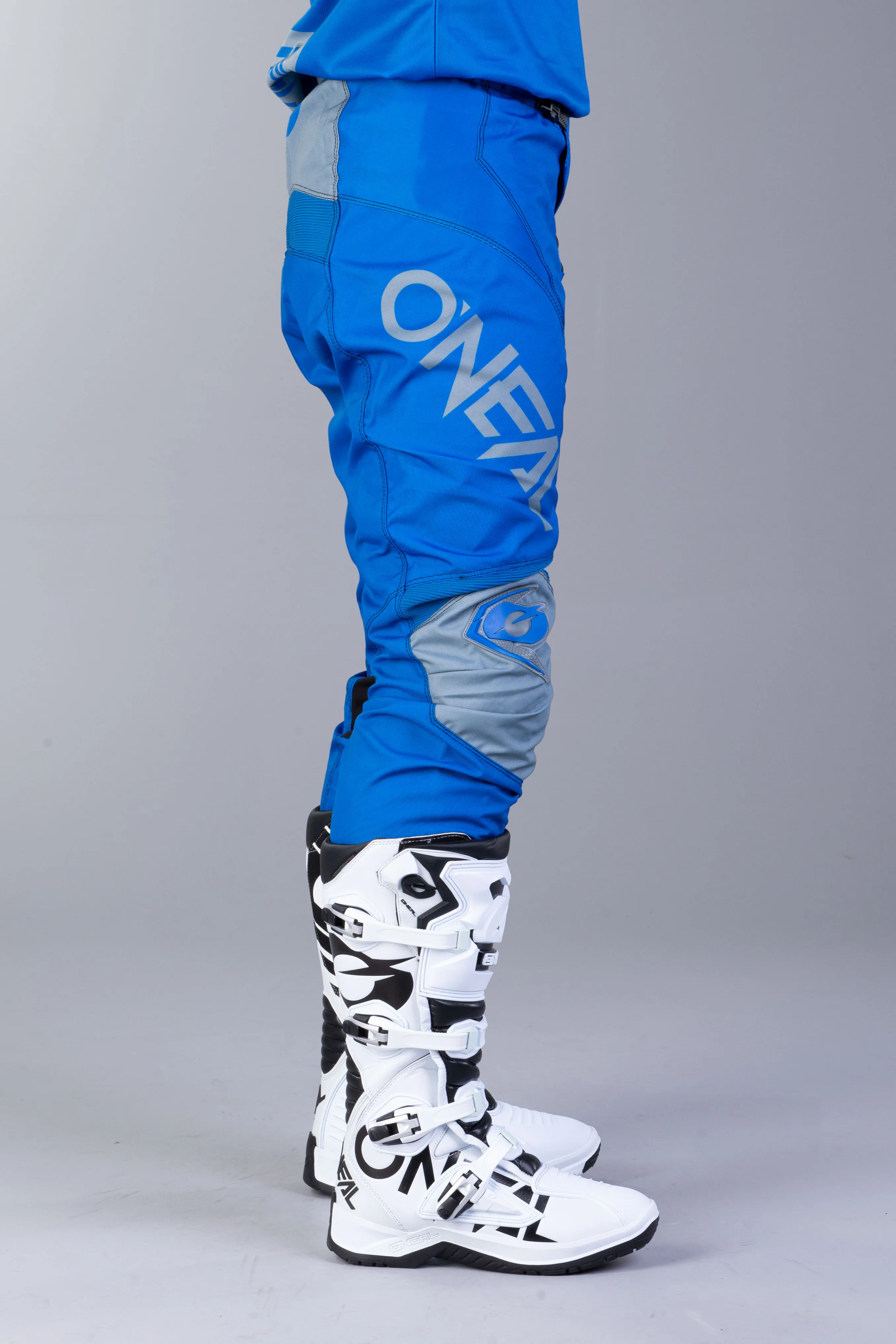 Pantalones de Cross O'Neal Mayhem Azul-Gris