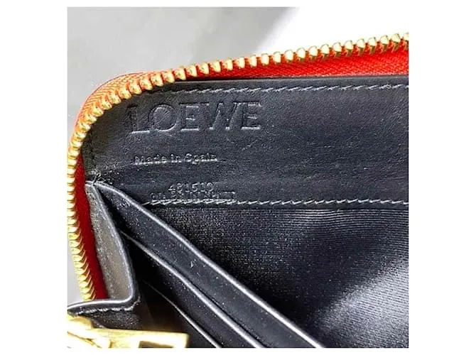 Repetir Loewe Roja 