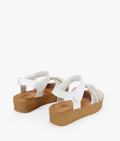 Sandalias con plataforma blancas de rafia 